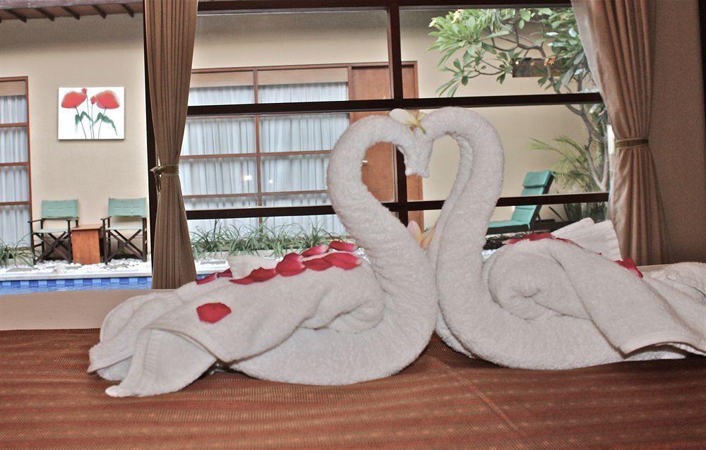 The Vie Villa Legian Экстерьер фото