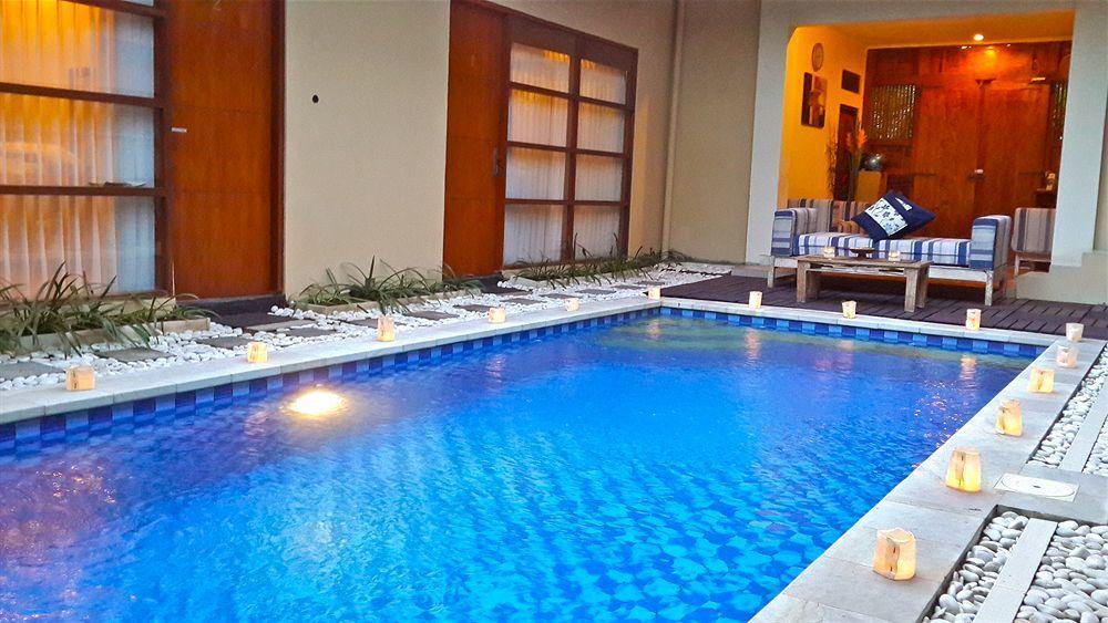The Vie Villa Legian Экстерьер фото