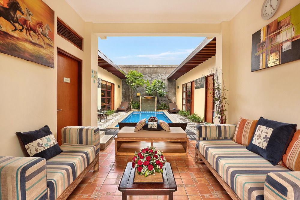 The Vie Villa Legian Экстерьер фото